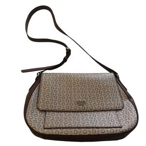 Guess Signature Brown and Cream Shoulder Bag with Guess Logo Excellent Condition